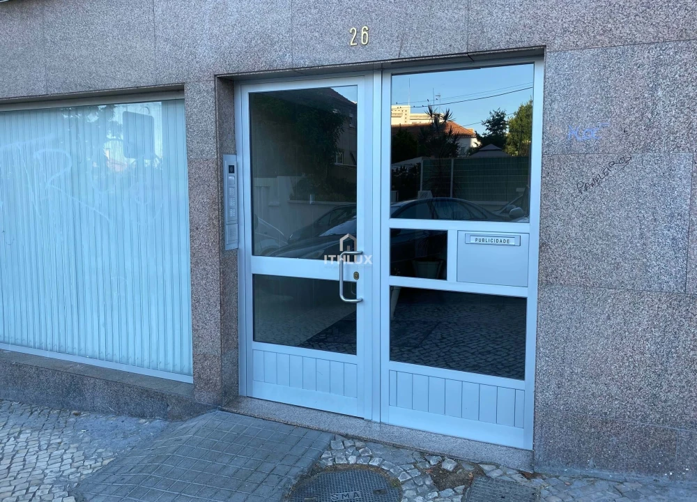 Apartamento T3 para Arrendamento em Almada, Cova da Piedade, Pragal e Cacilhas Foto 25