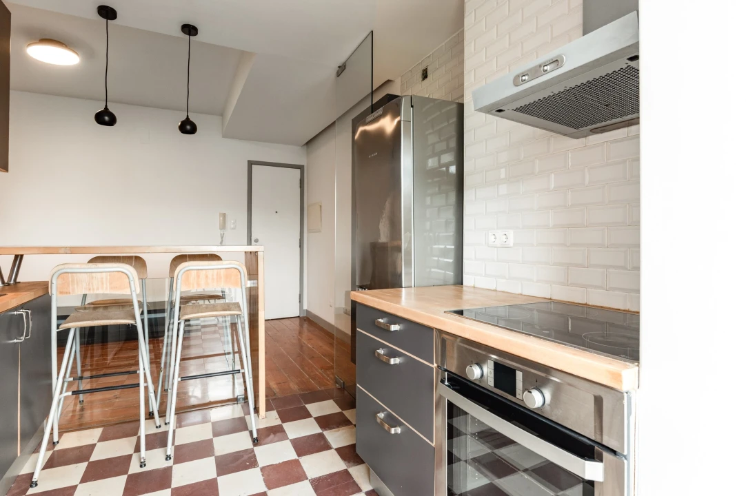 Apartamento T2 para Venda em Campolide Foto 7