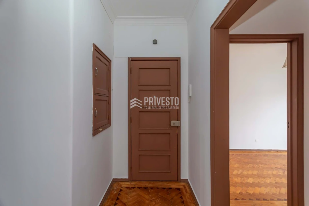 Apartamento T2 para Venda em Agualva e Mira-Sintra Foto 14