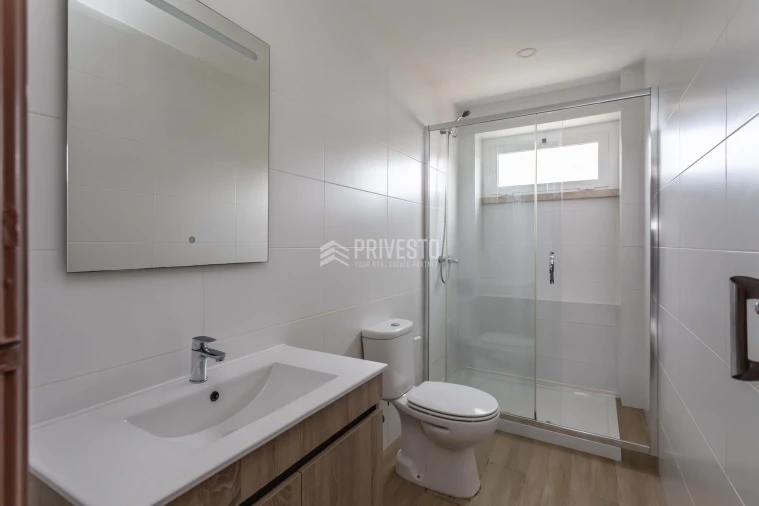 Apartamento T2 para Venda em Agualva e Mira-Sintra Foto 19