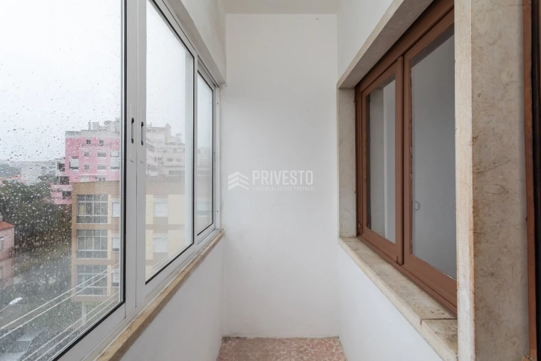 Apartamento T2 para Venda em Agualva e Mira-Sintra Foto 5