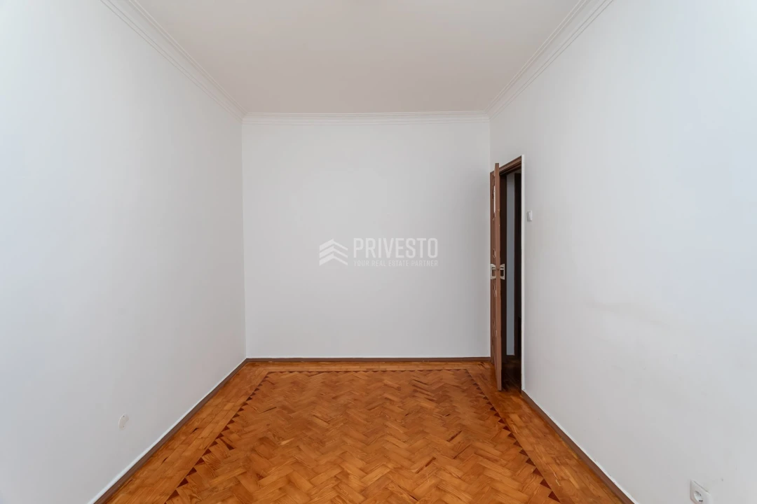 Apartamento T2 para Venda em Agualva e Mira-Sintra Foto 21