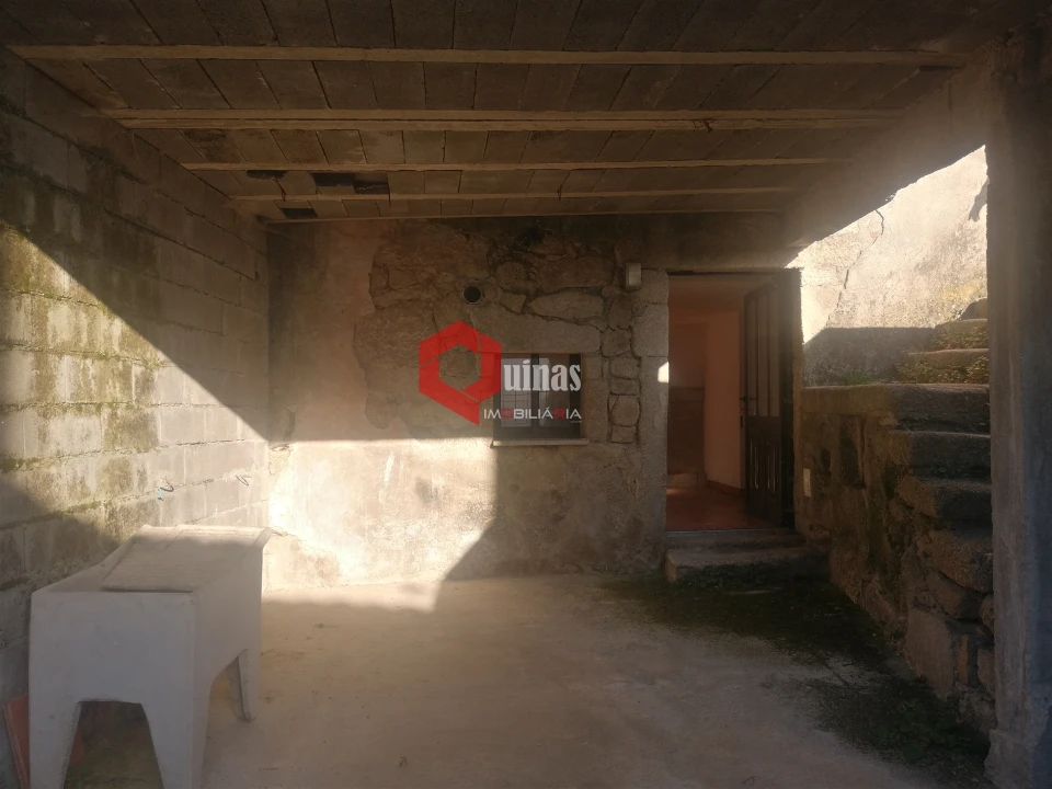 Moradia T1 para Arrendamento em Baraçal Foto 1