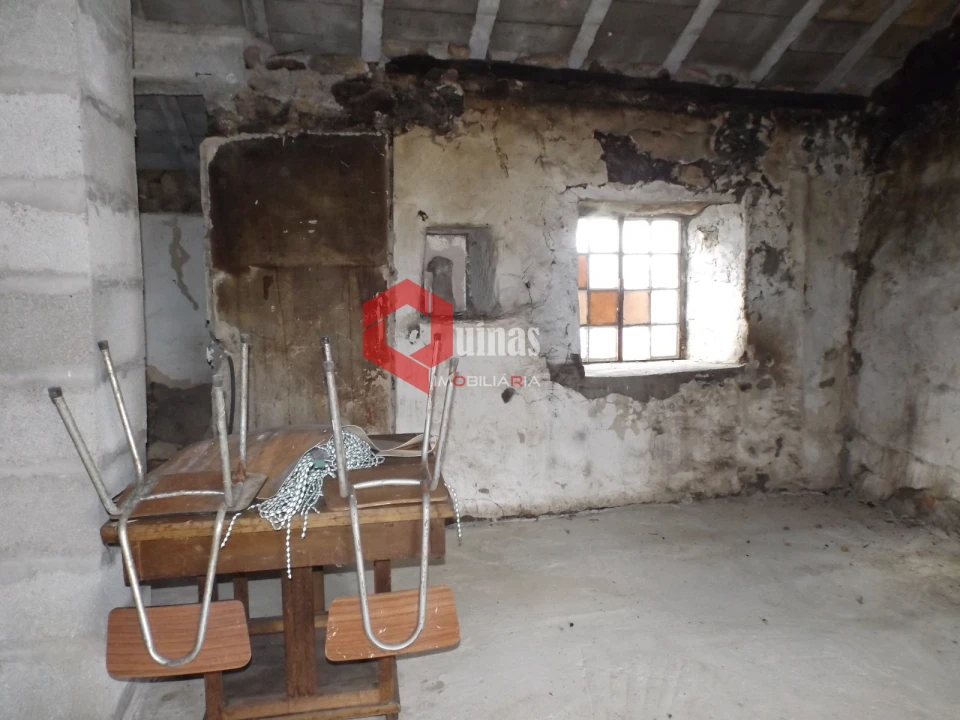 Moradia T1 para Arrendamento em Baraçal Foto 26