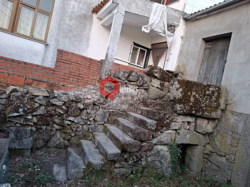 Moradia T1 para Arrendamento em Baraçal Foto 2