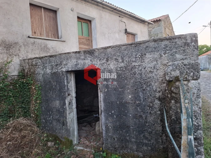 Moradia T1 para Arrendamento em Baraçal Foto 4