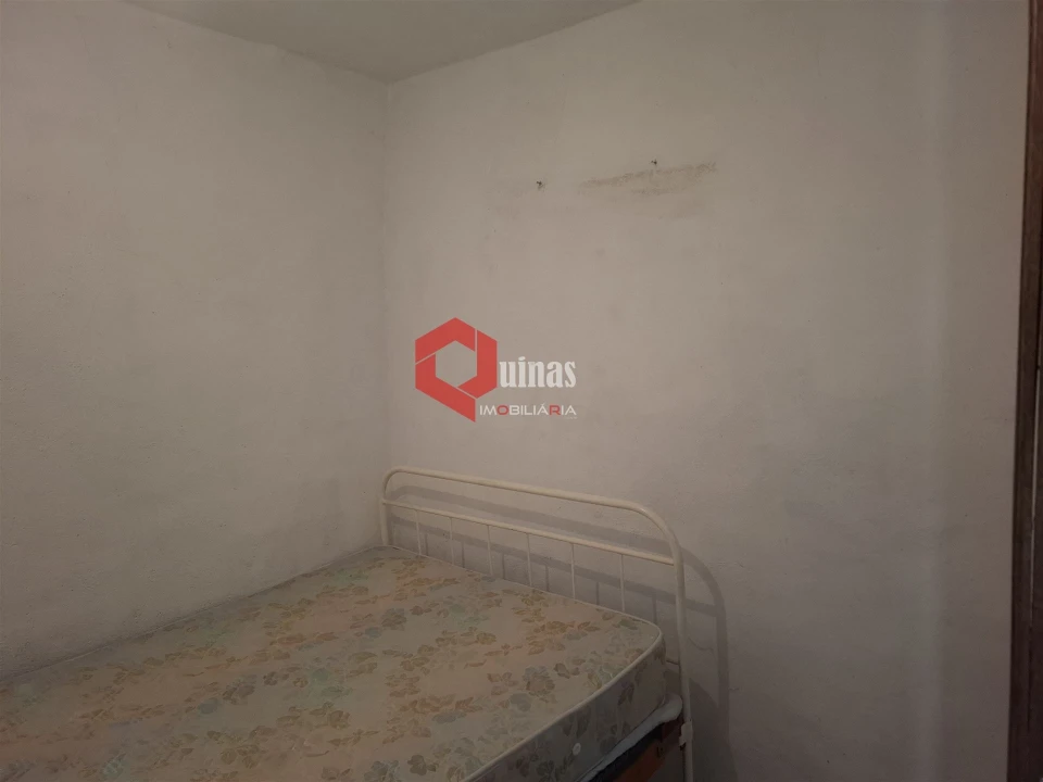 Moradia T1 para Arrendamento em Baraçal Foto 21