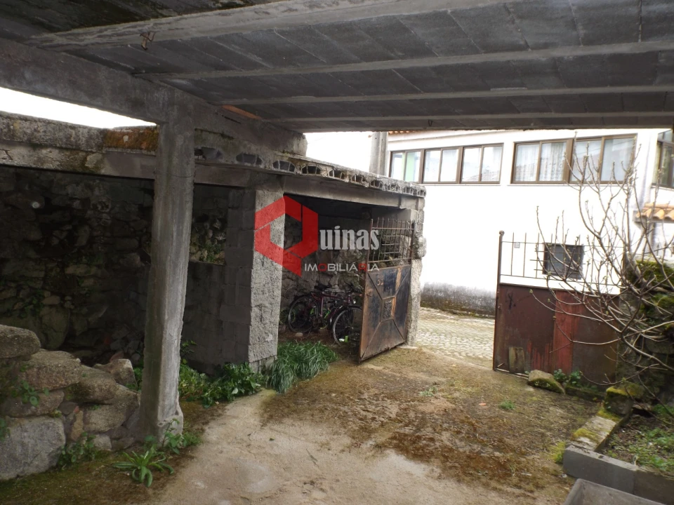 Moradia T1 para Venda em Baraçal Foto 36