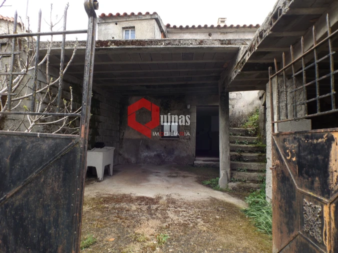 Moradia T1 para Venda em Baraçal Foto 23