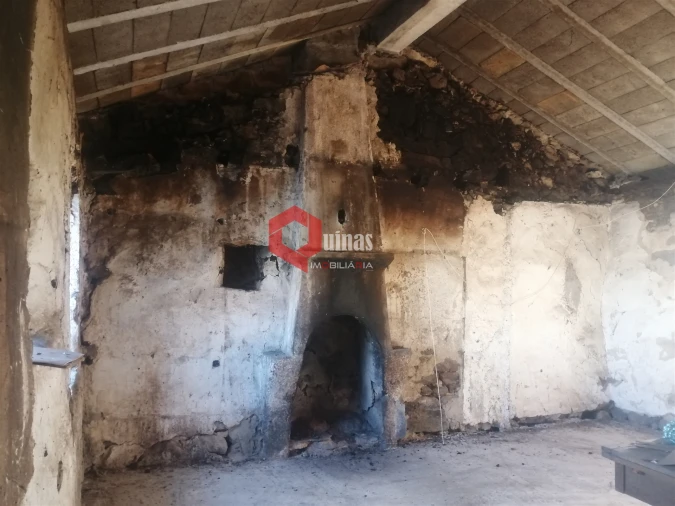 Moradia T1 para Venda em Baraçal Foto 12