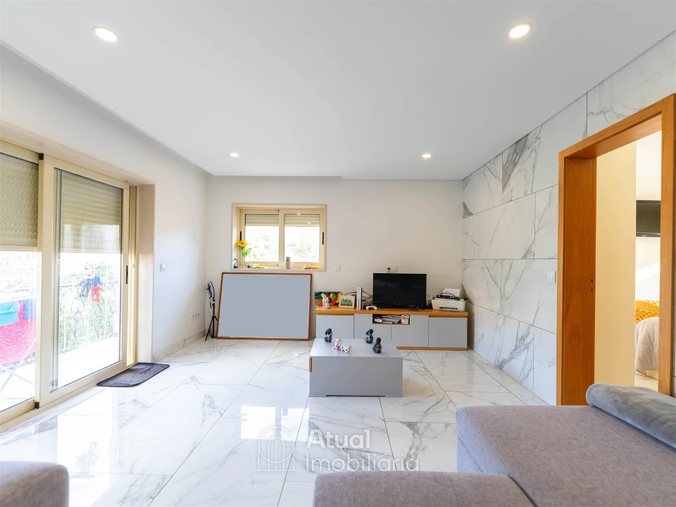 Moradia T6 para Venda em Regilde Foto 10