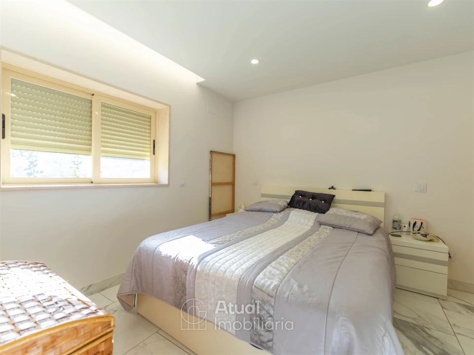 Moradia T6 para Venda em Regilde Foto 11