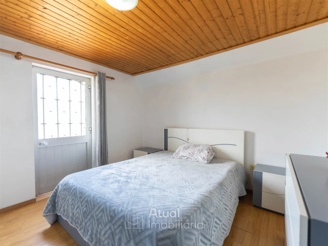 Moradia T6 para Venda em Regilde Foto 27