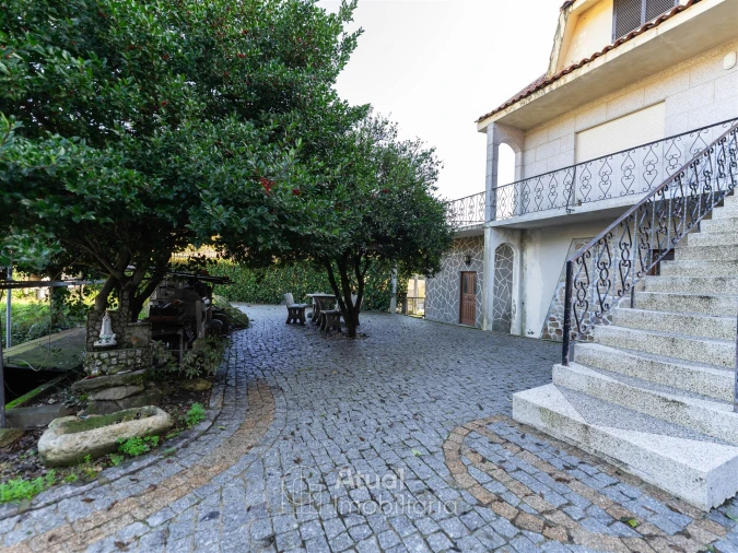 Moradia T6 para Venda em Regilde Foto 3