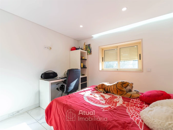 Moradia T6 para Venda em Regilde Foto 15