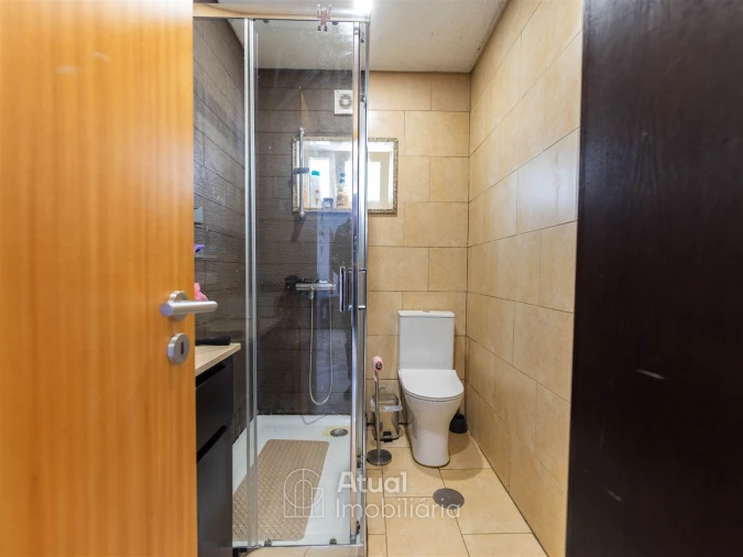 Moradia T6 para Venda em Regilde Foto 18