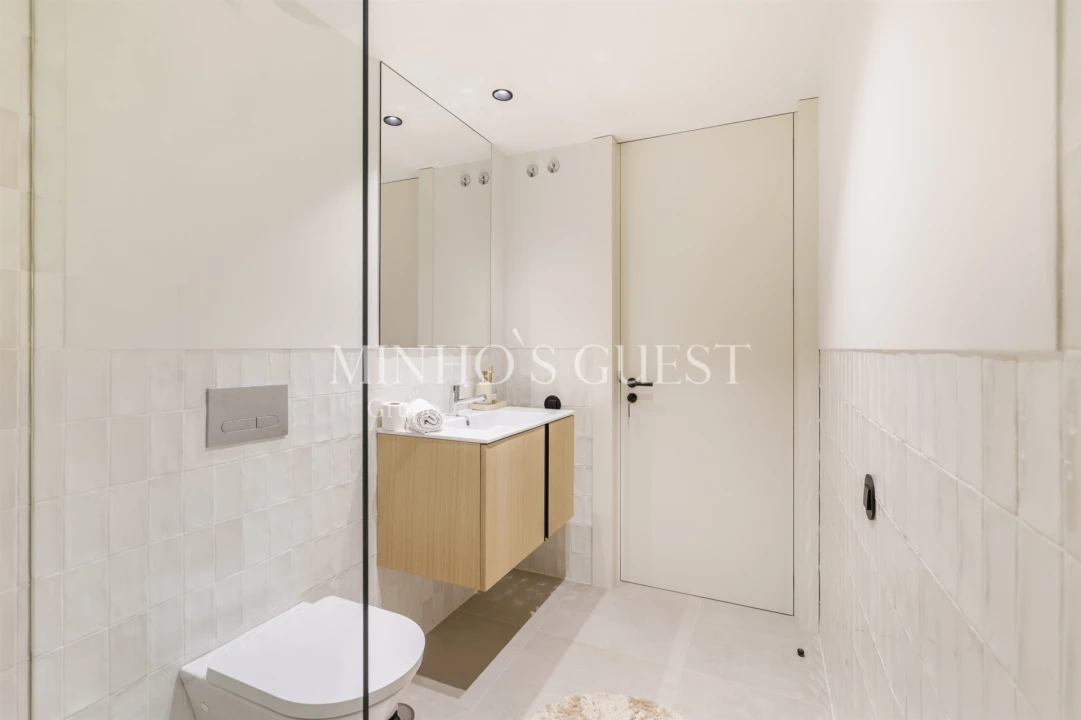 Apartamento T0 para Arrendamento férias em Braga (Maximinos, Sé e Cividade) Foto 10