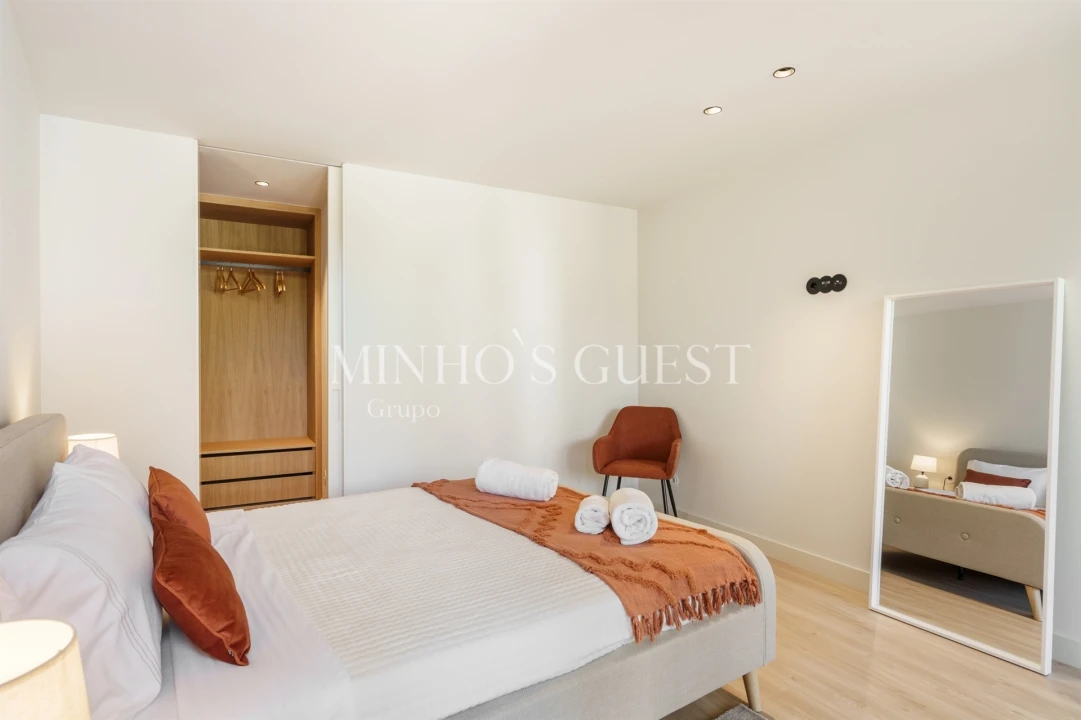 Apartamento T0 para Arrendamento férias em Braga (Maximinos, Sé e Cividade) Foto 13