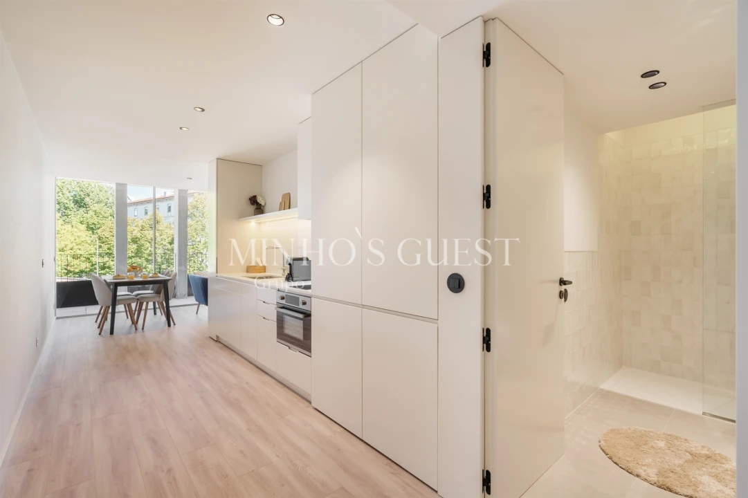 Apartamento T0 para Arrendamento férias em Braga (Maximinos, Sé e Cividade) Foto 18