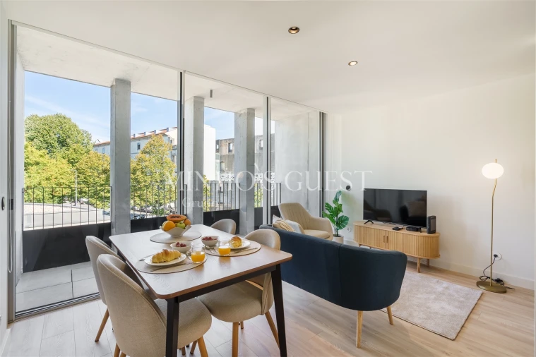 Apartamento T0 para Arrendamento férias em Braga (Maximinos, Sé e Cividade) Foto 3