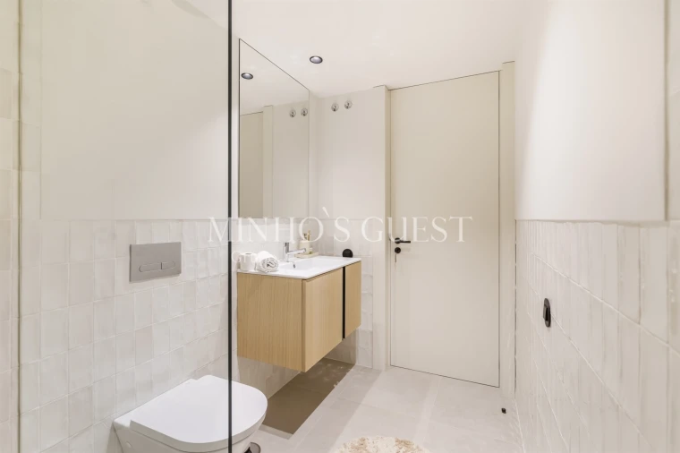 Apartamento T0 para Arrendamento férias em Braga (Maximinos, Sé e Cividade) Foto 10