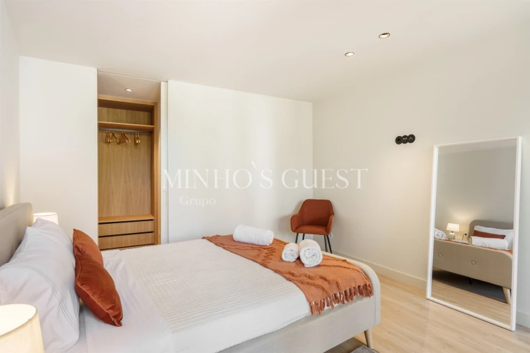 Apartamento T0 para Arrendamento férias em Braga (Maximinos, Sé e Cividade) Foto 13