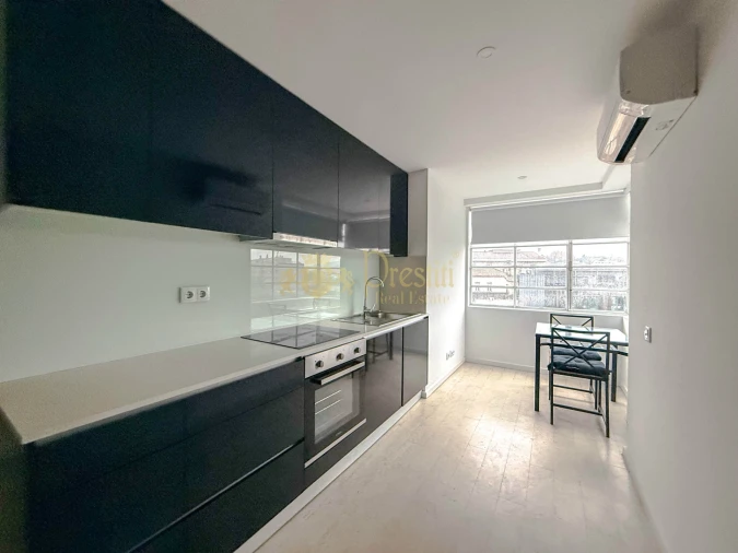 Apartamento T1 para Arrendamento em Oliveira, São Paio e São Sebastião Foto 1