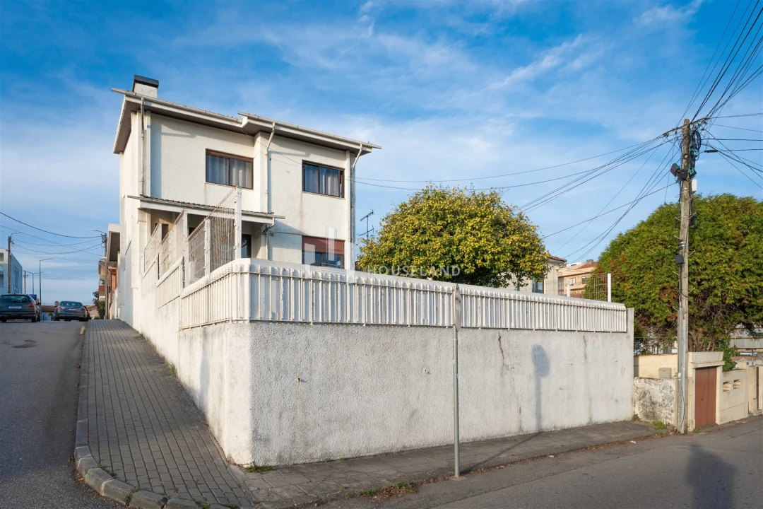 Moradia T4 para Venda em Anta e Guetim Foto 35