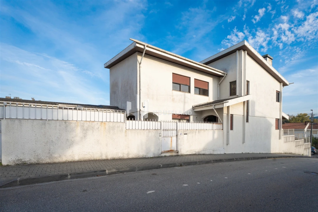 Moradia T4 para Venda em Anta e Guetim Foto 33