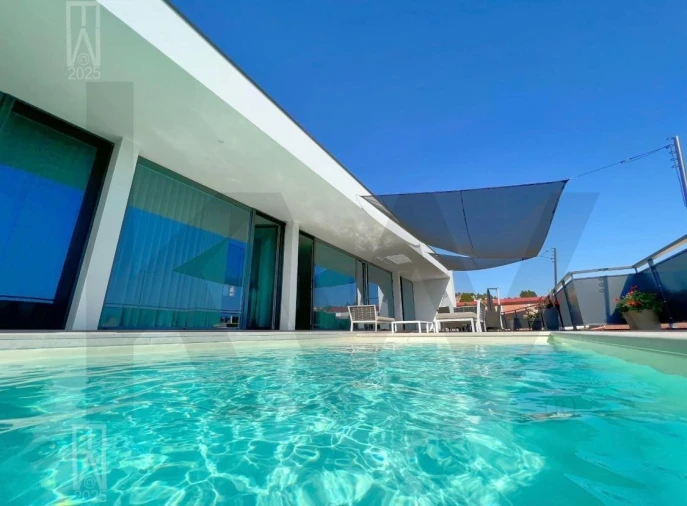 Moradia T2 para Venda em Maiorga Foto 3