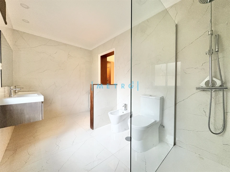 Moradia T6 para Venda em São Mamede de Infesta e Senhora da Hora Foto 19