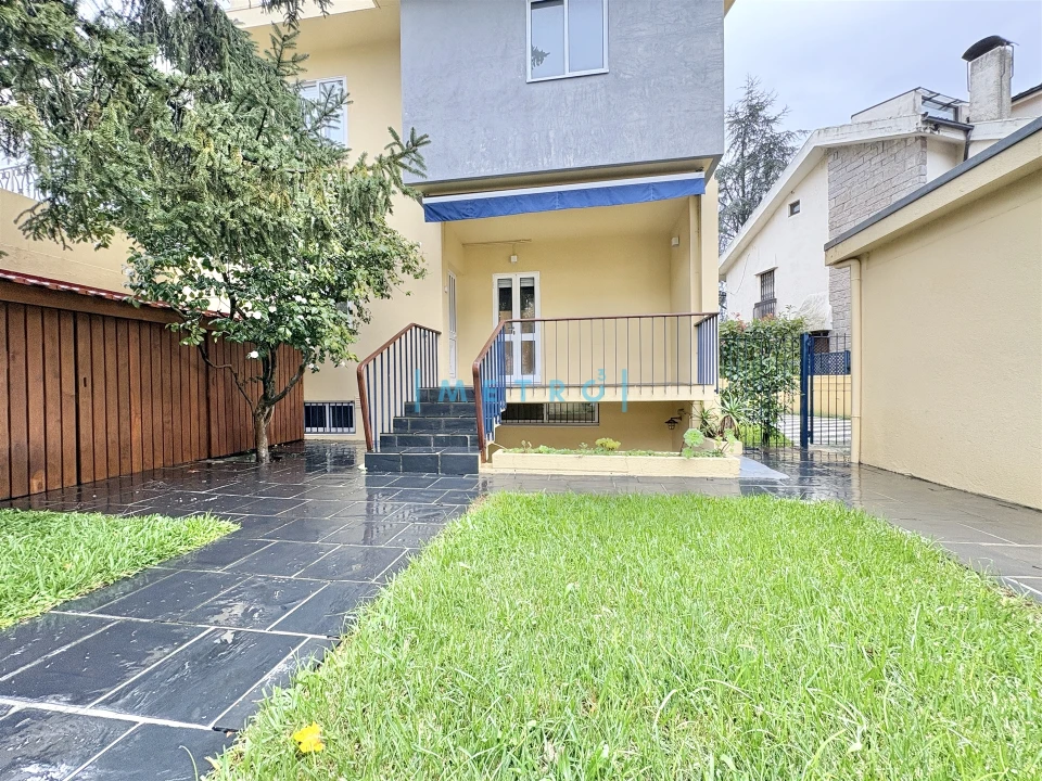 Moradia T6 para Venda em São Mamede de Infesta e Senhora da Hora Foto 2