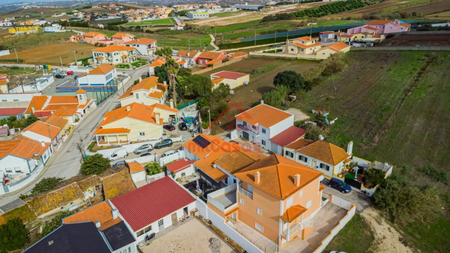 Moradia T3 para Venda em São Pedro da Cadeira Foto 23