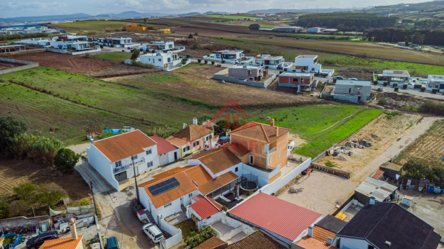 Moradia T3 para Venda em São Pedro da Cadeira Foto 24