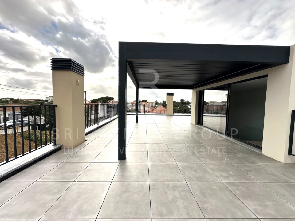 Moradia T4 para Venda em Alcabideche Foto 48