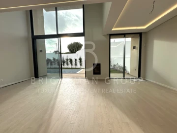 Moradia T4 para Venda em Alcabideche