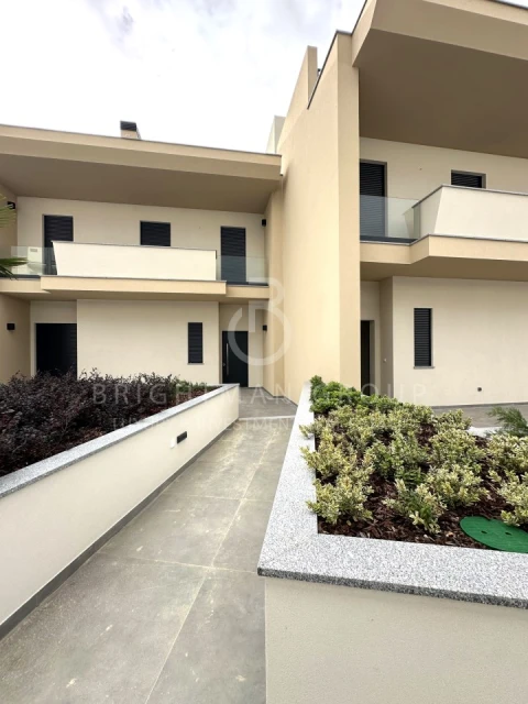 Moradia T4 para Venda em Alcabideche