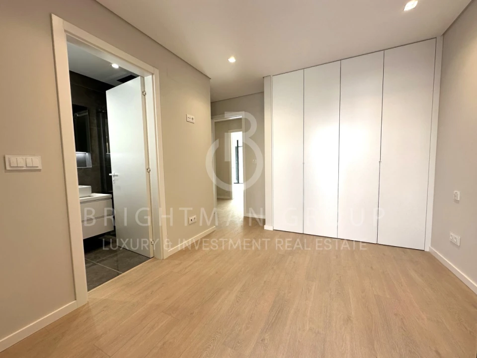 Moradia T4 para Venda em Alcabideche Foto 30
