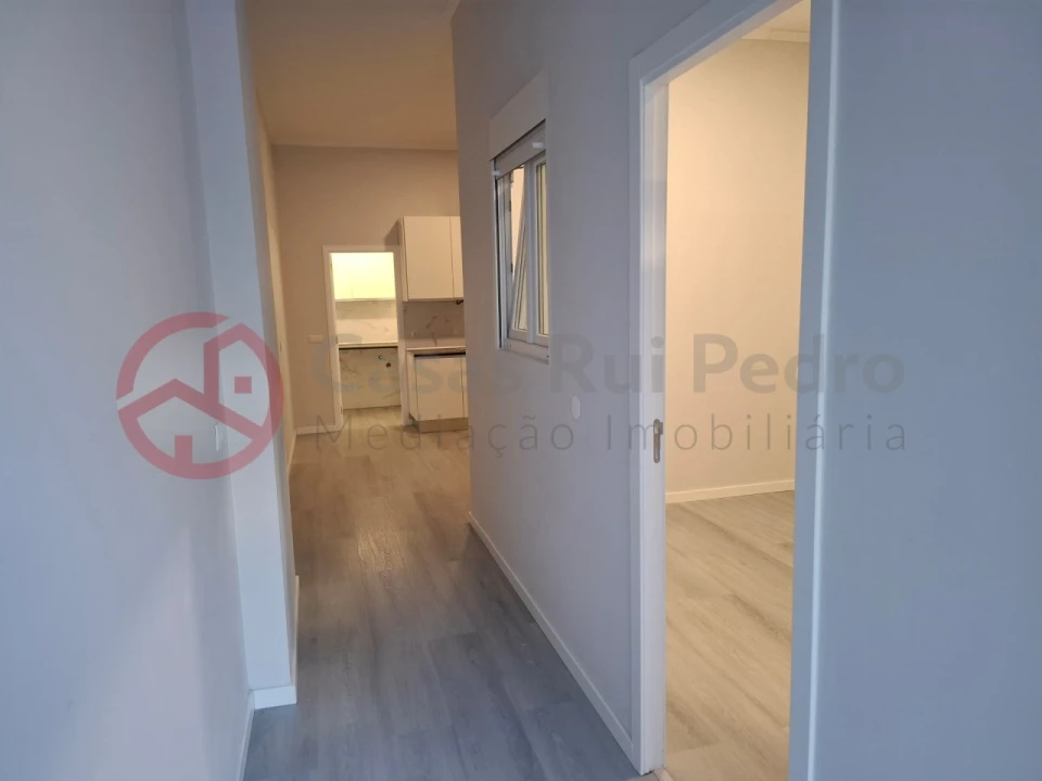 Loja para Venda em Queluz e Belas Foto 3