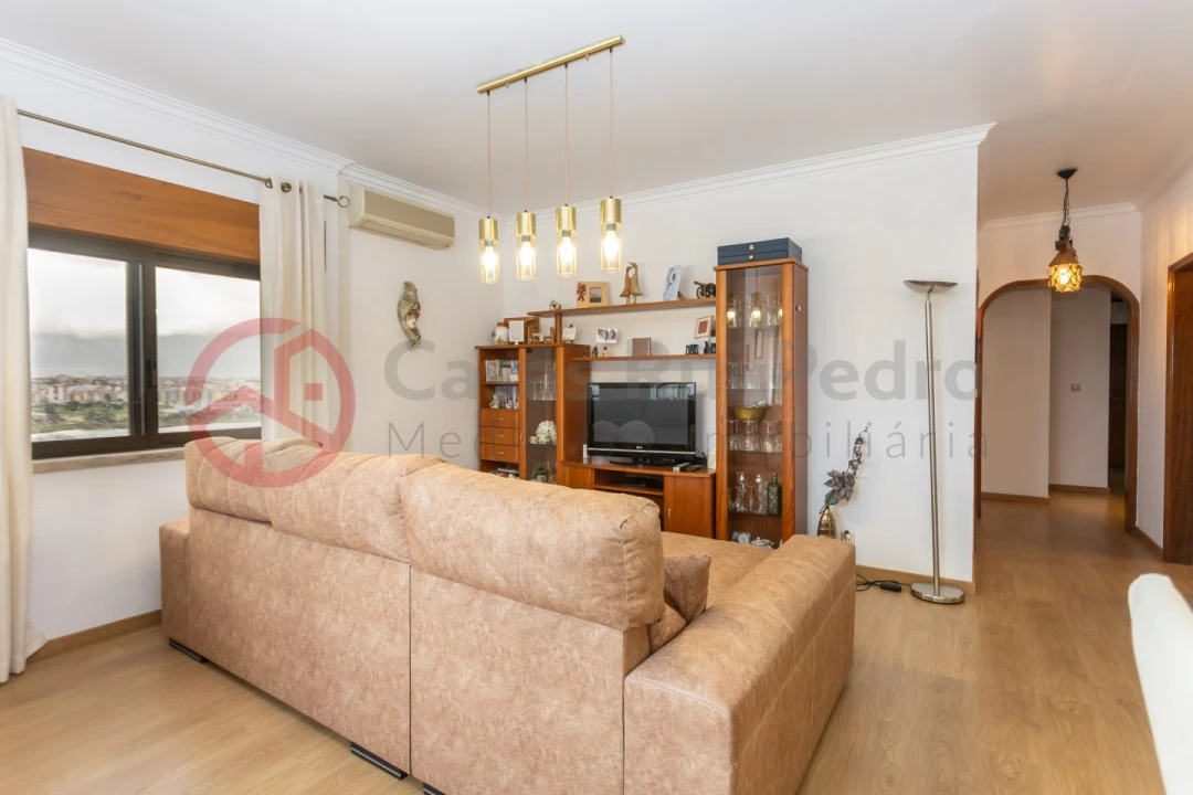 Apartamento T3 para Venda em Seixal, Arrentela e Aldeia de Paio Pires Foto 8