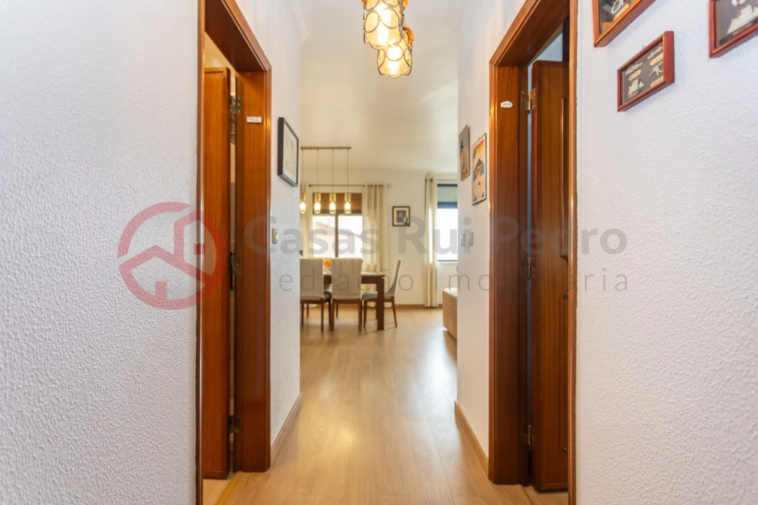 Apartamento T3 para Venda em Seixal, Arrentela e Aldeia de Paio Pires Foto 13