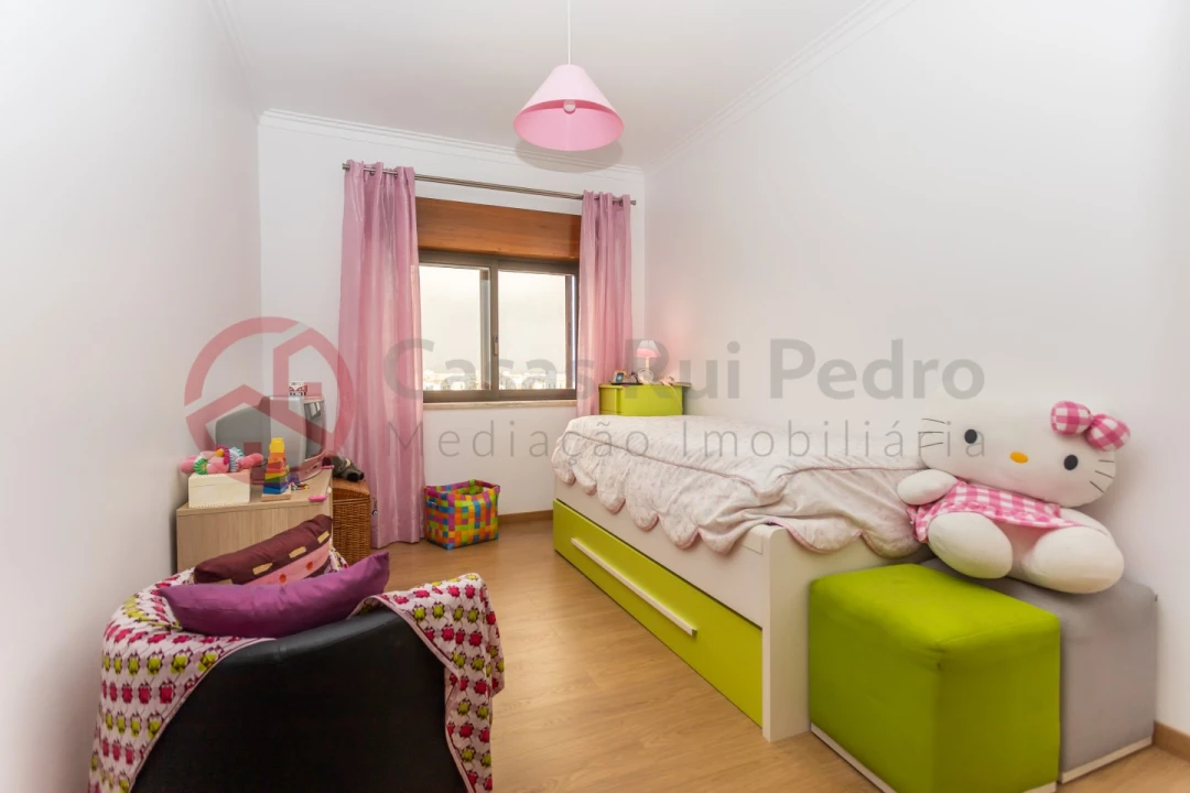 Apartamento T3 para Venda em Seixal, Arrentela e Aldeia de Paio Pires Foto 23