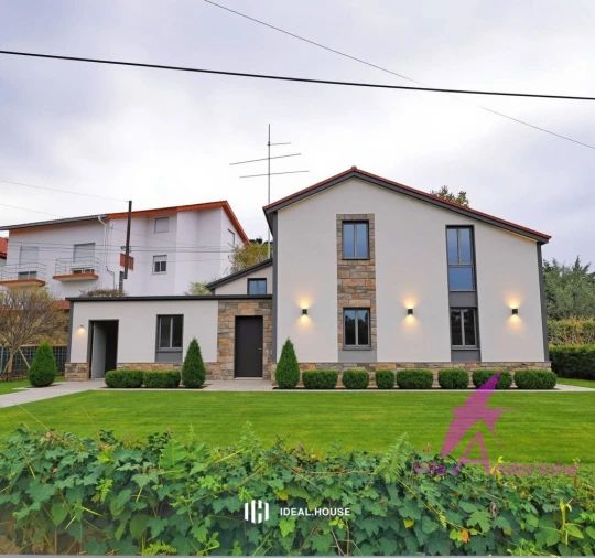 Terreno para Venda em Riba de Ancora Foto 2
