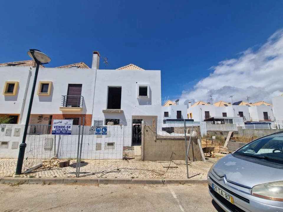 Moradia T3 para Venda em Vila Nova de Cacela Foto 11