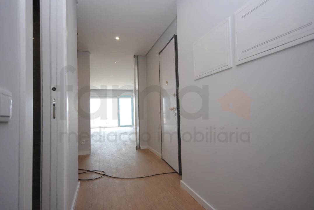 Apartamento T3 para Venda em Carcavelos e Parede Foto 31