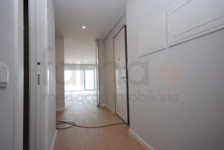 Apartamento T3 para Venda em Carcavelos e Parede Foto 31