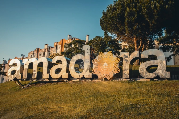 Apartamento T3 para Venda em Venteira Foto 3