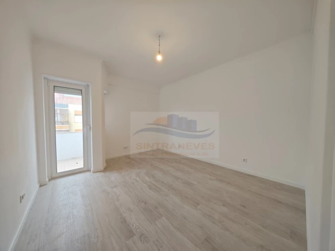 Apartamento T3 para Venda em Venteira Foto 3