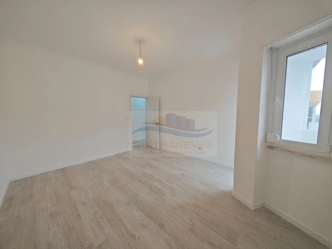 Apartamento T3 para Venda em Venteira Foto 6