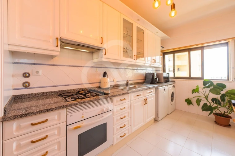 Apartamento T4 para Venda em Póvoa de Santa Iria e Forte da Casa Foto 4